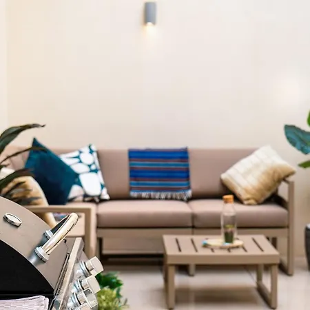 Live Like A Rockstar In Luxury * Siggiewi