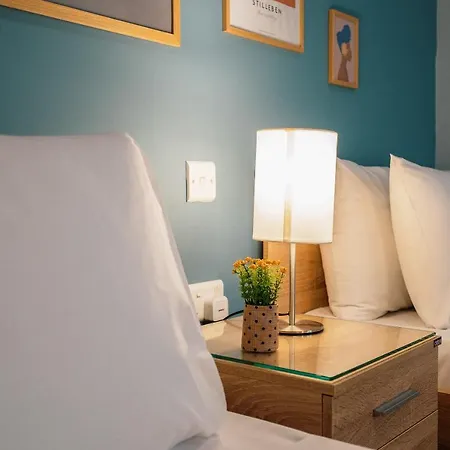 Live Like A Rockstar In Luxury Vakantiehuis *